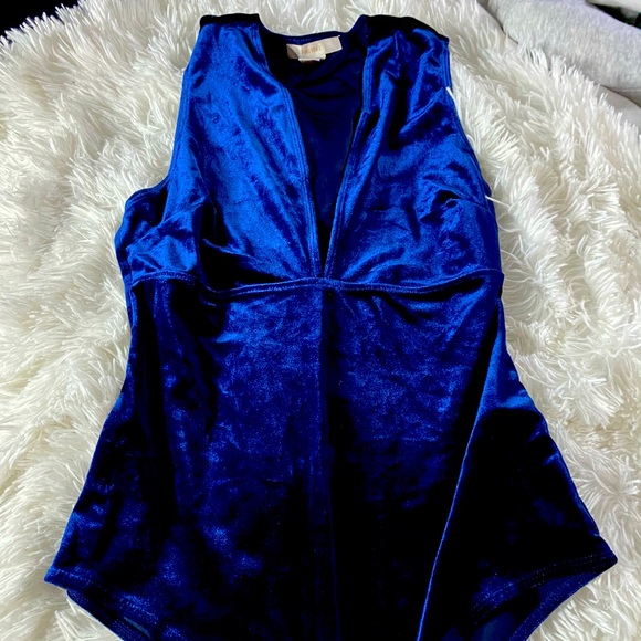 Velvet bodysuit - Picture 1 of 3